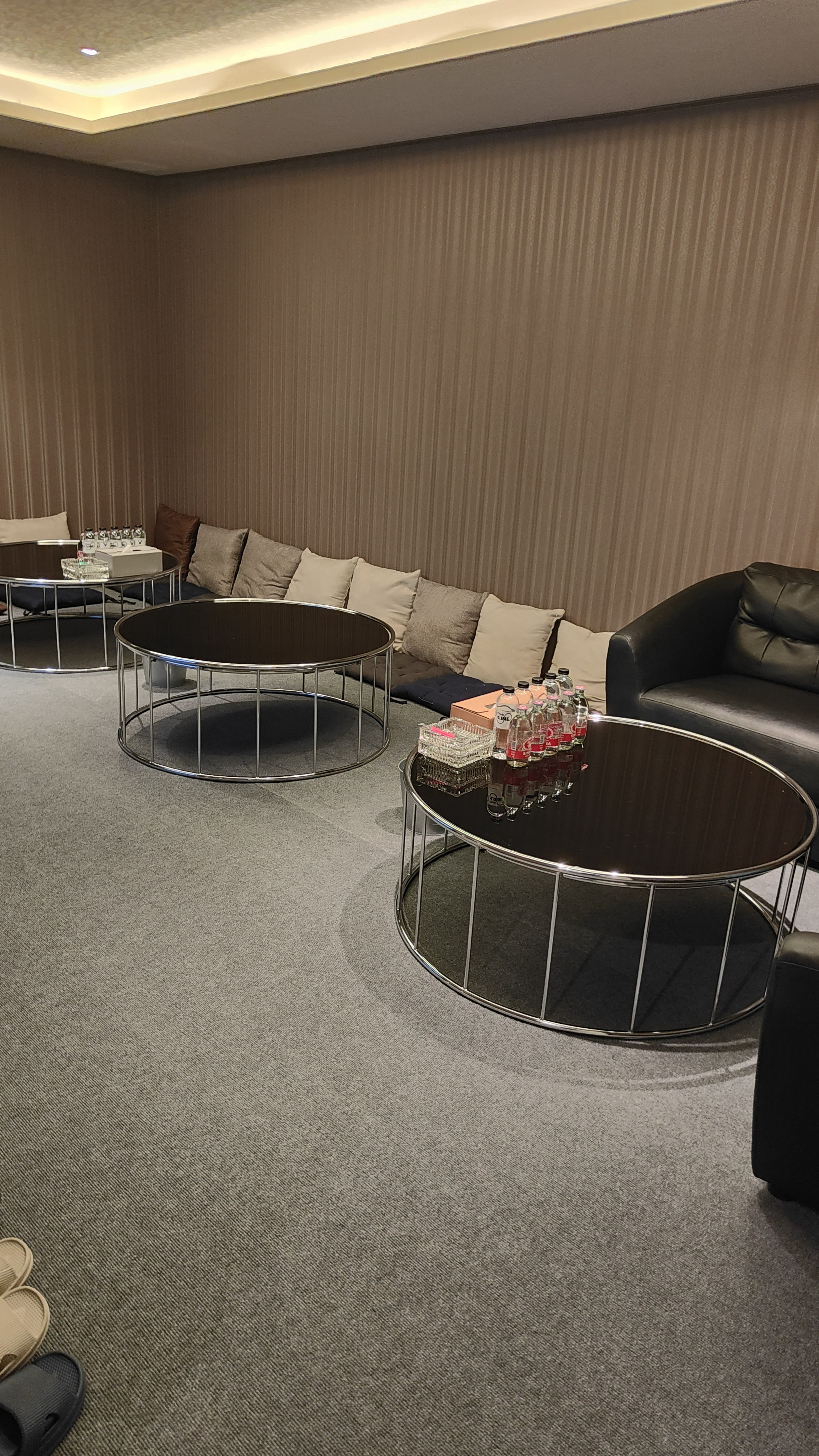 Club LINE23 Bangkok 店内